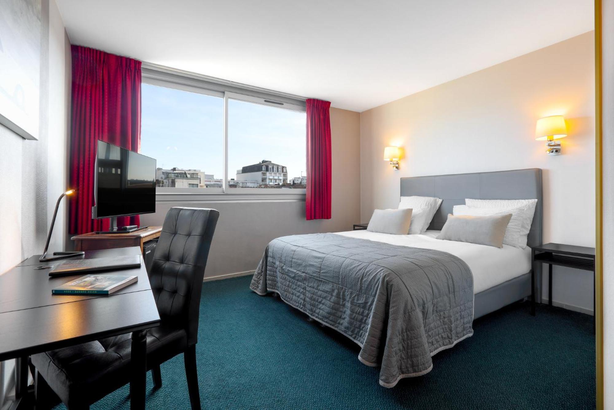 Bristol Logis Cit'Hotel Perigueux Centre Екстериор снимка