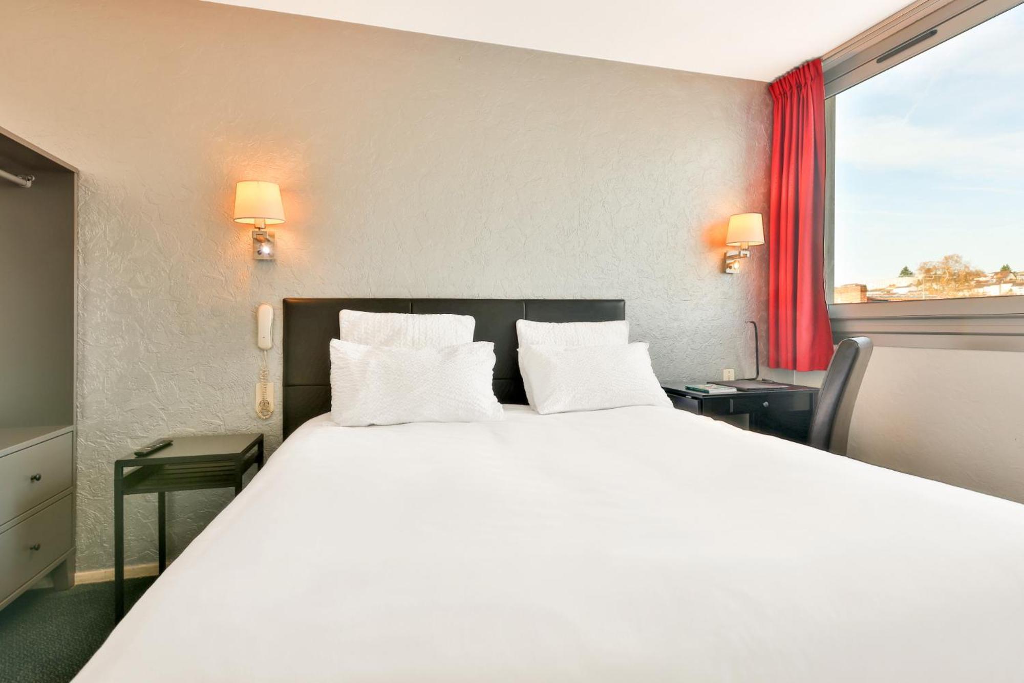 Bristol Logis Cit'Hotel Perigueux Centre Екстериор снимка