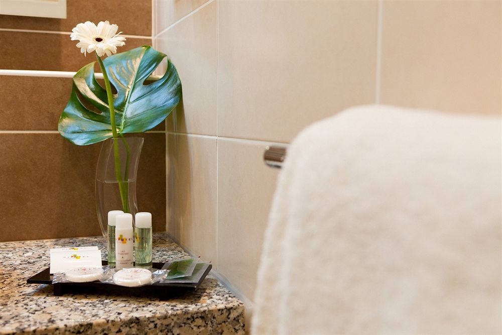 Bristol Logis Cit'Hotel Perigueux Centre Екстериор снимка